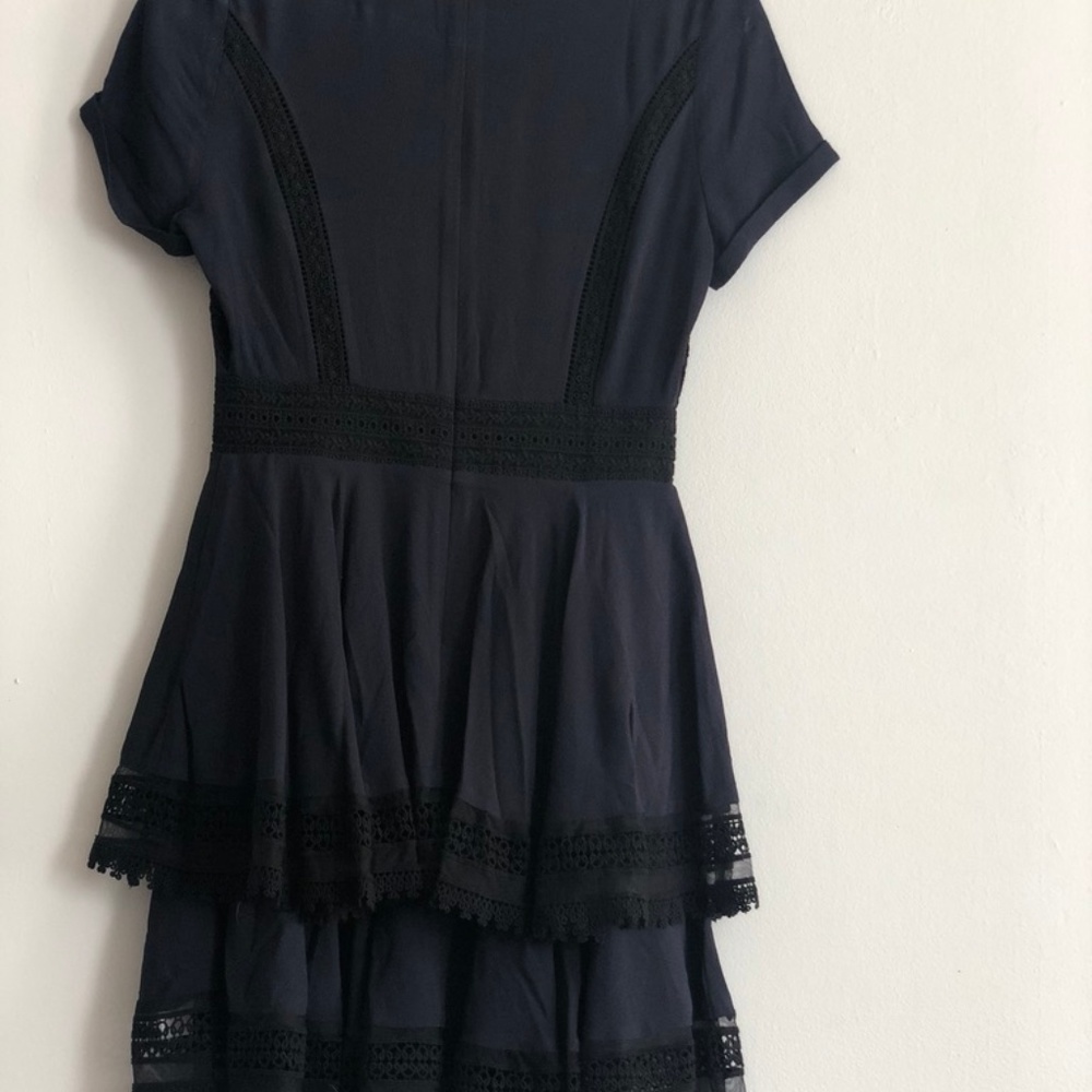 NWT!! Navy Maje Flounced Lace Dress Size 1 (XS) ✨ - Picture 4 of 4